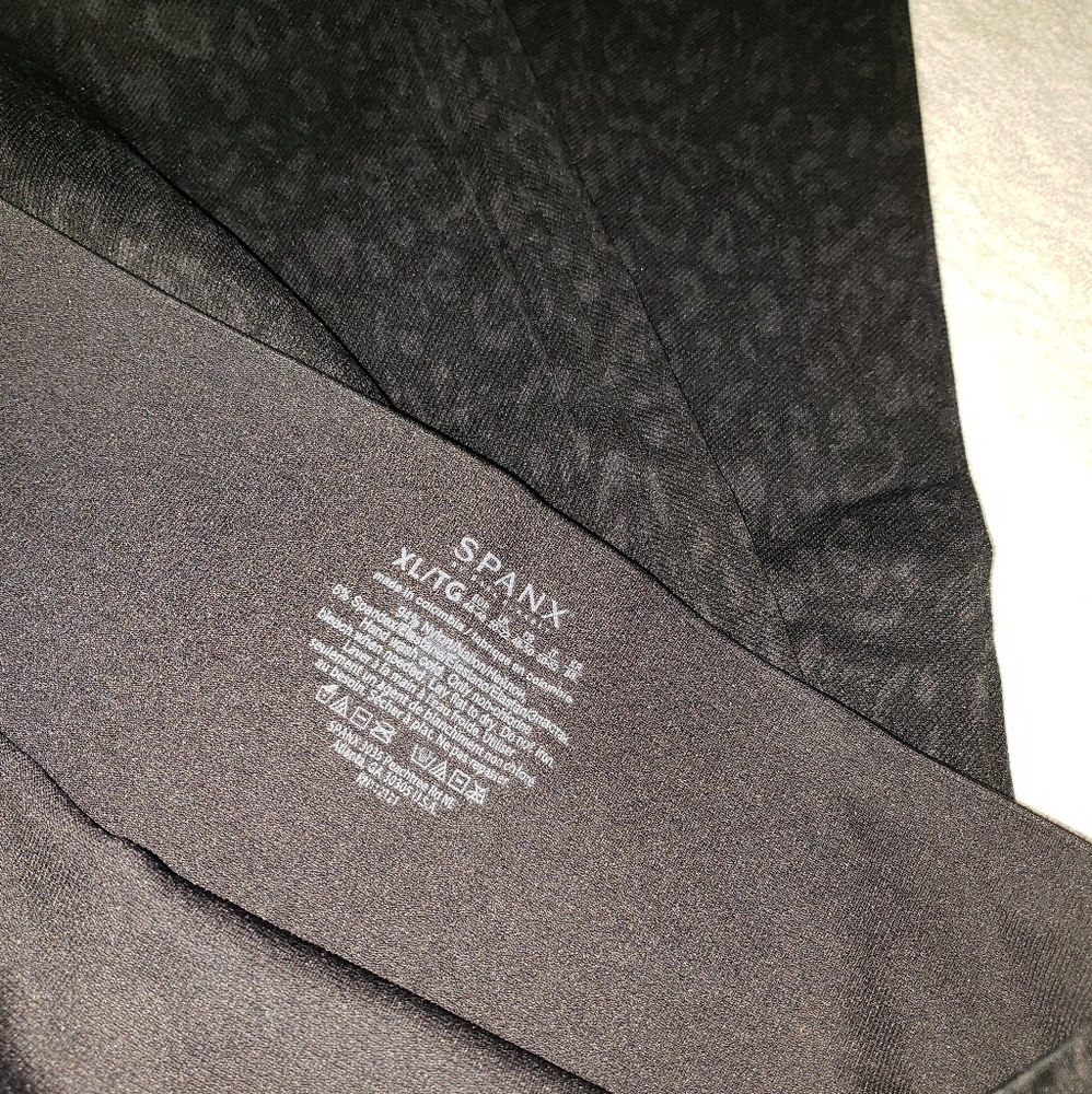 Spanx leopard legging
